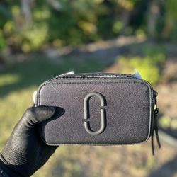 Marc Jacobs Snapshot