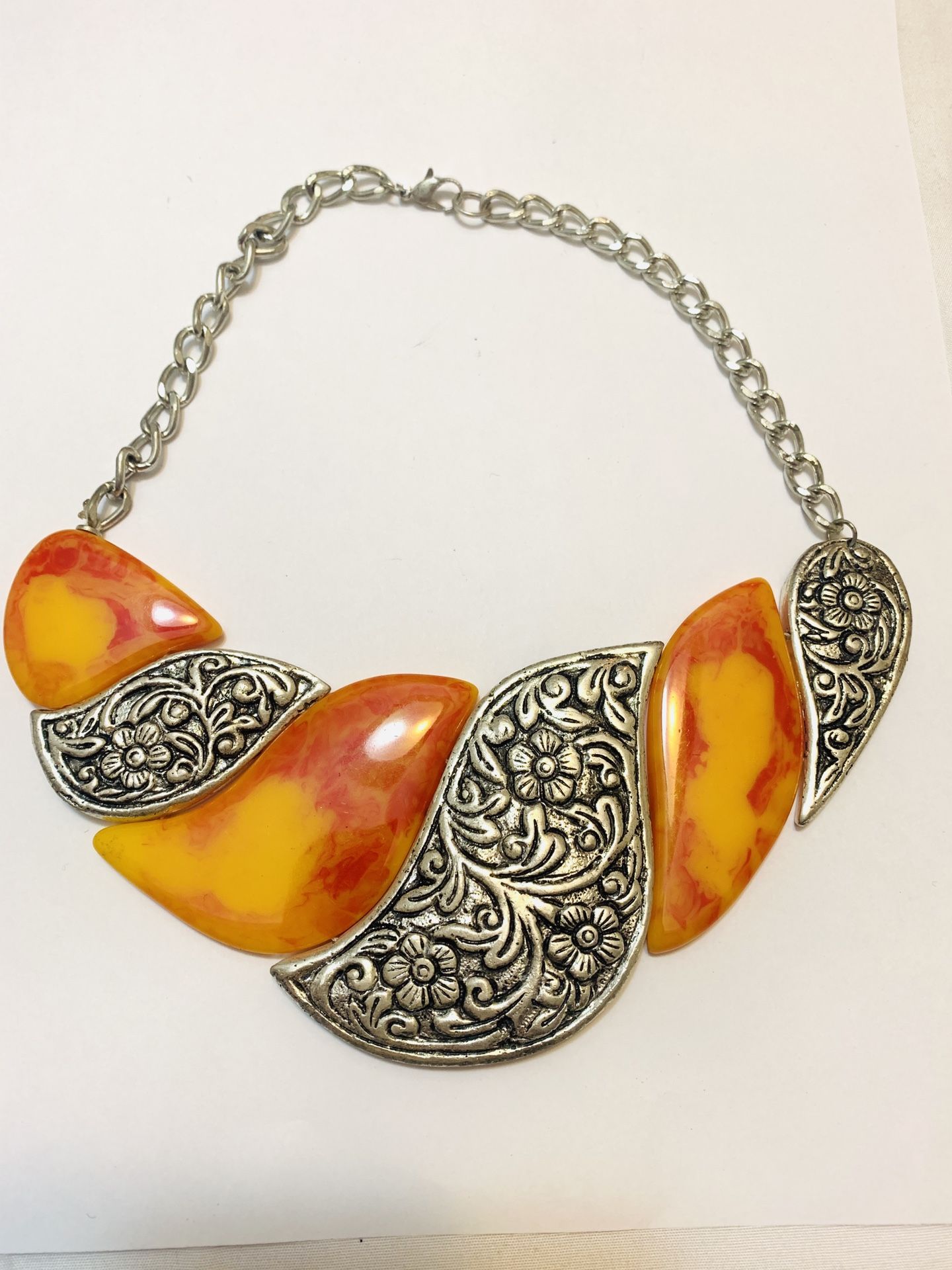 Choker necklace