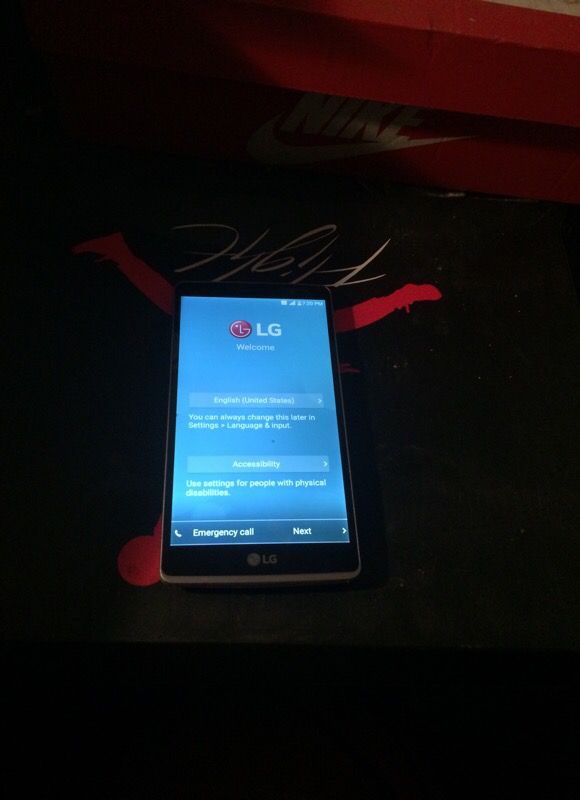 LG G stylo 2 4G with 16GB Memory lock phone