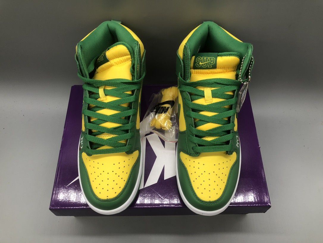 Nike SB Dunk High
Supreme By Any Means Brazil