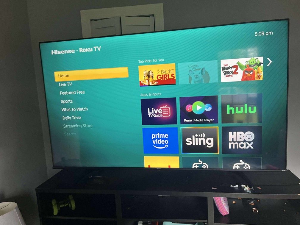 Brand New 75 Inch Hisense Smart Roku TV 