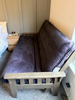 Futon Sofa/Bed (like new!)