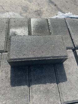 “4x8 Grey/Charcoal Pavers in Stock”