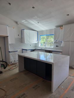 Countertop Installation & Slab Fabrication