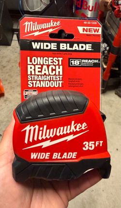 Milwaukee 35 ft Wide Blade Tape Measure