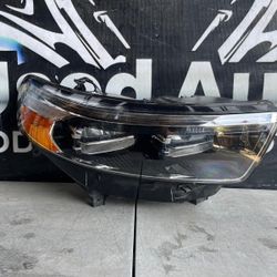 Ford Explorer Right Passenger Headlight Oem