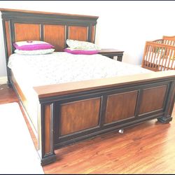 Cal King Size 2 Toned Bed Frame Solid Wood.  King size bed set (king size bed, side table and dressing table)