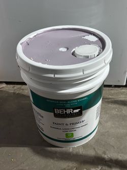 5 Gallon Paint Dusty Pink / Rosa Viejo Behr Premium Plus Interior Semi-Gloss