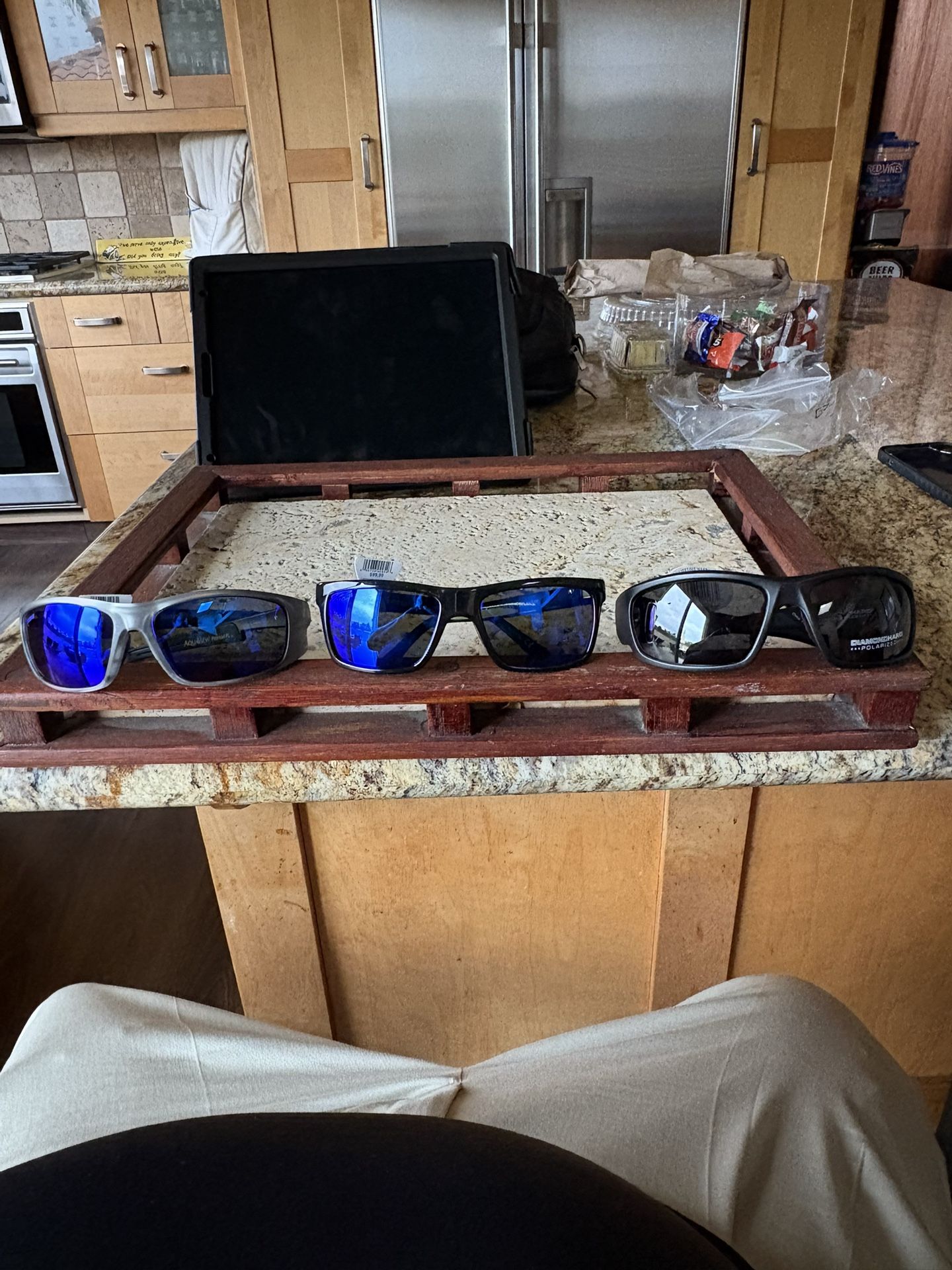 $219.99 Retail NEW WITH TAGS (3) Polarized Glasses