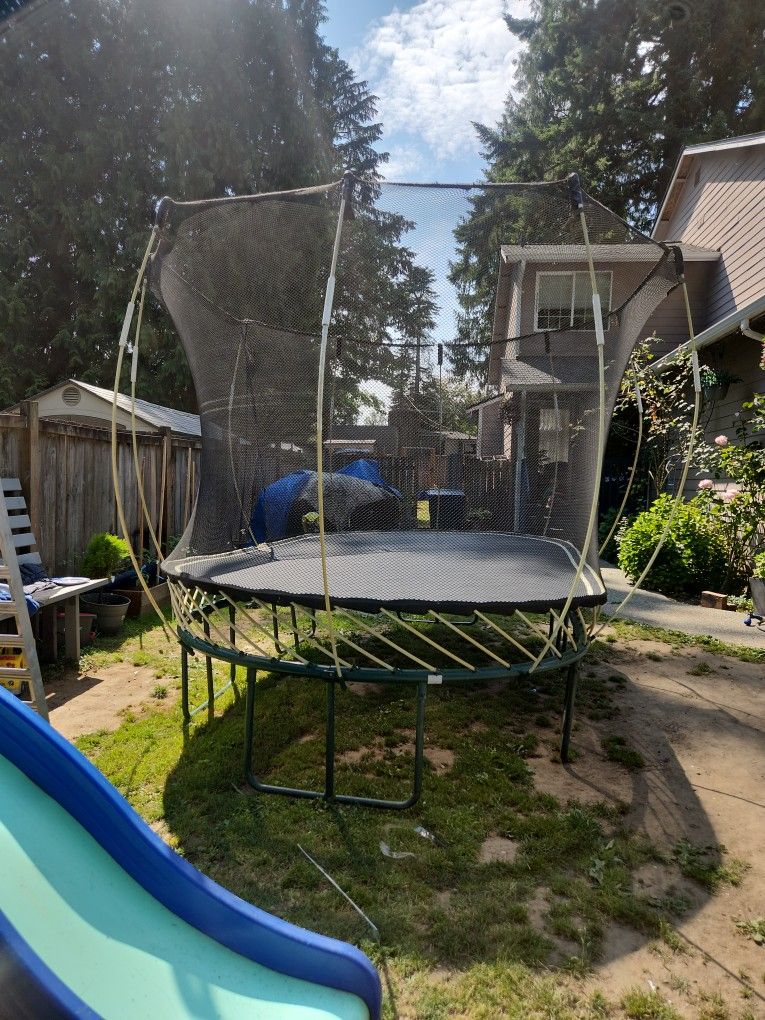 Spring Free Trampoline