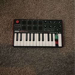 AKAI MPK Mini