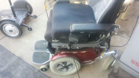 2 scooter both electric. .Come with Charges.