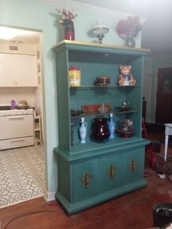 Custom Open Faced China Caninet