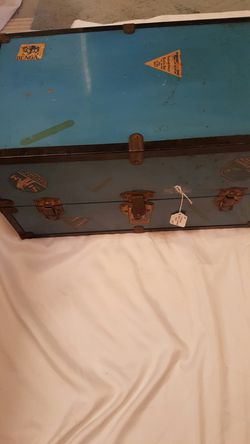 Vintage doll clothes trunk