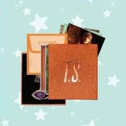 The Life Of a Showgirl - Sweat & Vanilla Perfume CD Set