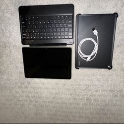 Amazon Fire 10 HD Like New With Keyboard