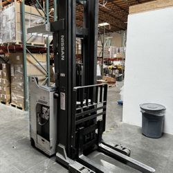 Forklift