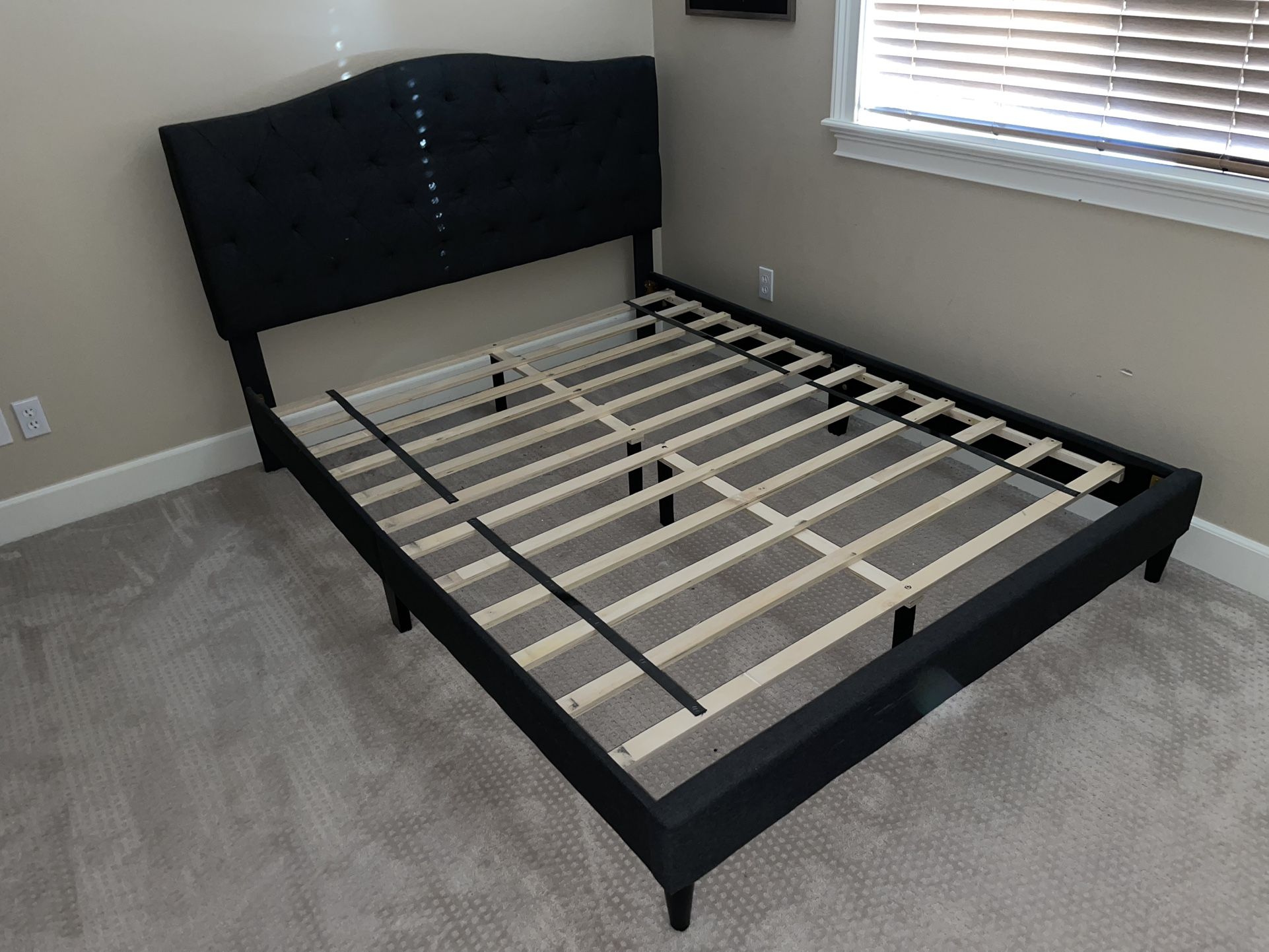 Queen Nathan Tufted Upholstered Profile Platform Bed