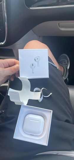 AirPods 4