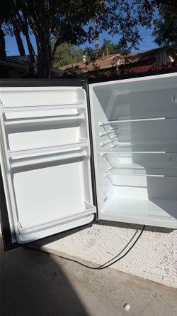 Mini fridge