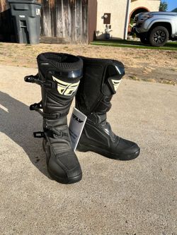Motorcycle riding boots size 13