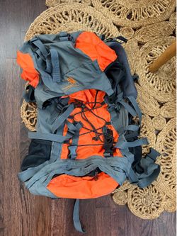Like new Freeknight 60L backpack