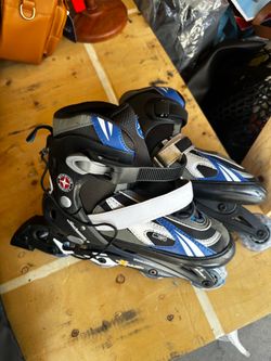 Roller blades never used