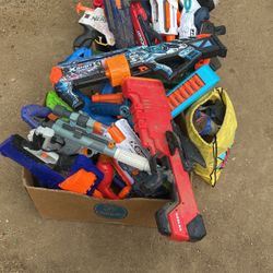 Lots Of Nerf Guns 