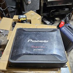 Pioneer GM-D8604 Class D 4 CH Bridgeable Amplifier