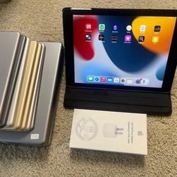 Apple iPad Pro 9.7inch 32GB iOS 16.4 Updated Leather Case And Charger Included