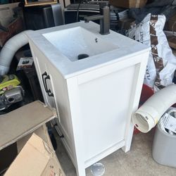 24” Bathroom Vanity