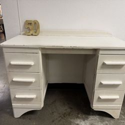 Vintage 1930’s-1940’s Kneehole Desk 