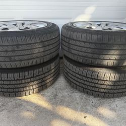 Toyota Corolla Tire Set