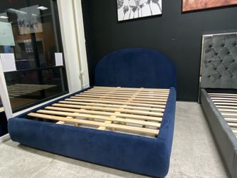 C king bed frame Onsale for $499