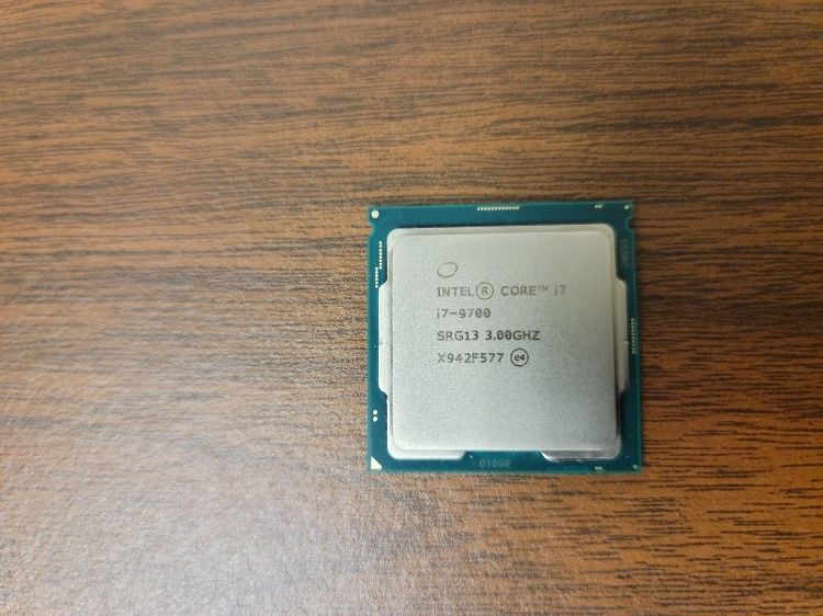 Processeur Intel Core i7-9700 (3.0 GHz / 4.7 GHz)