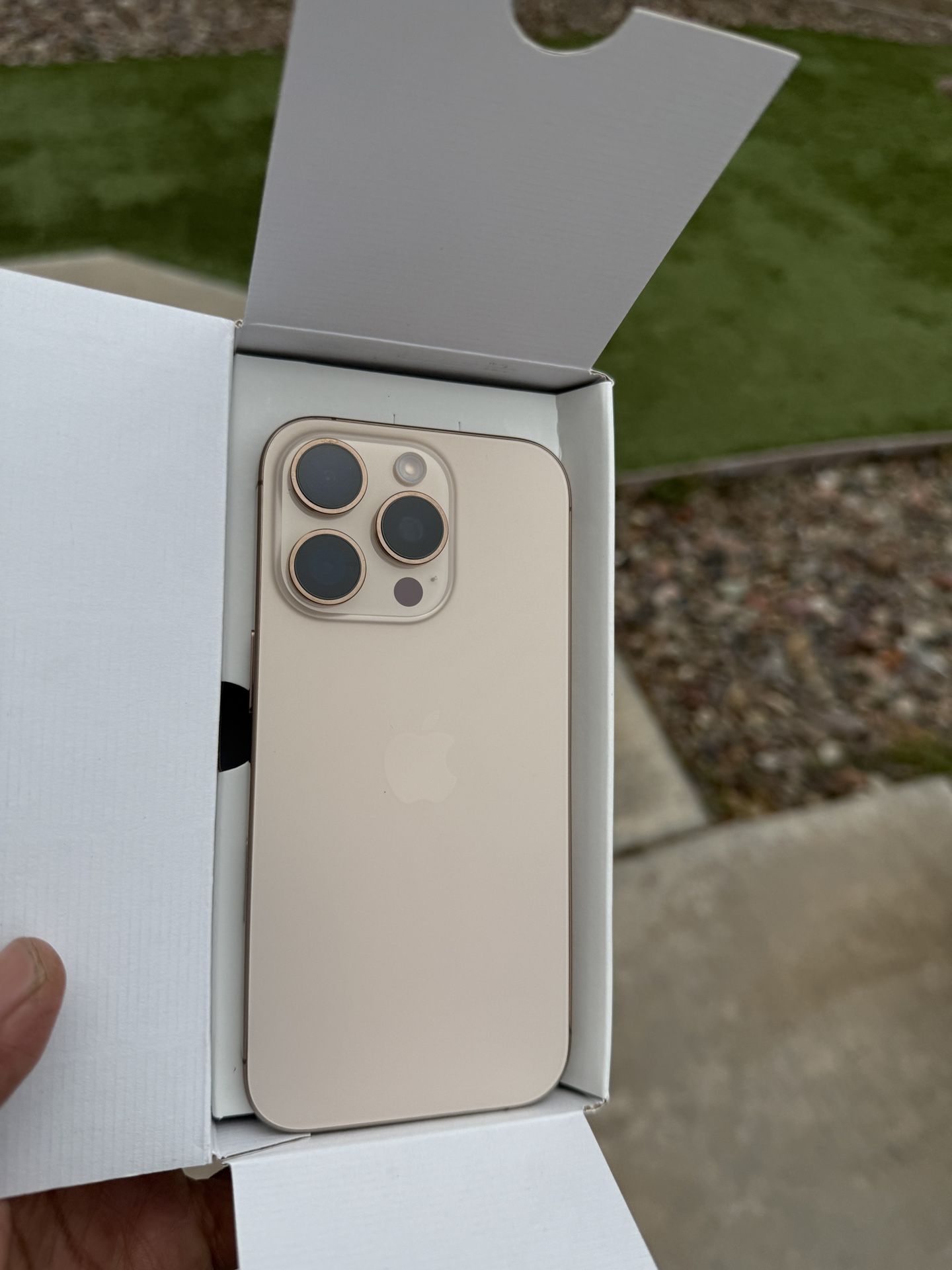 Iphone 16 Pro 128GB TmObile Or Metro