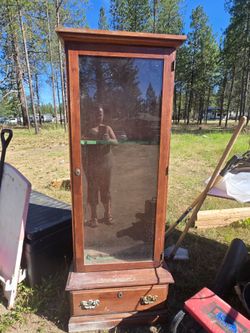 Gun cabinet