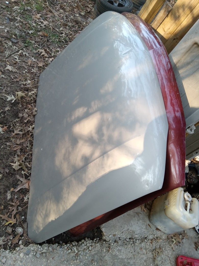 99-06 chevy/GMC hoods