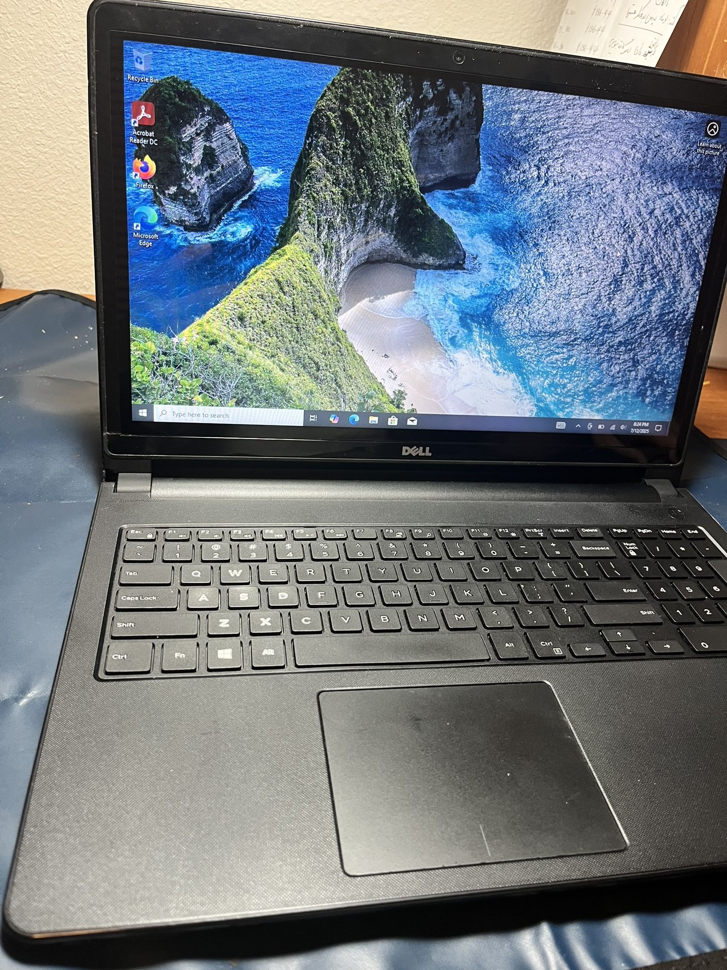 Laptop Dell 15 Inches Touchscreen