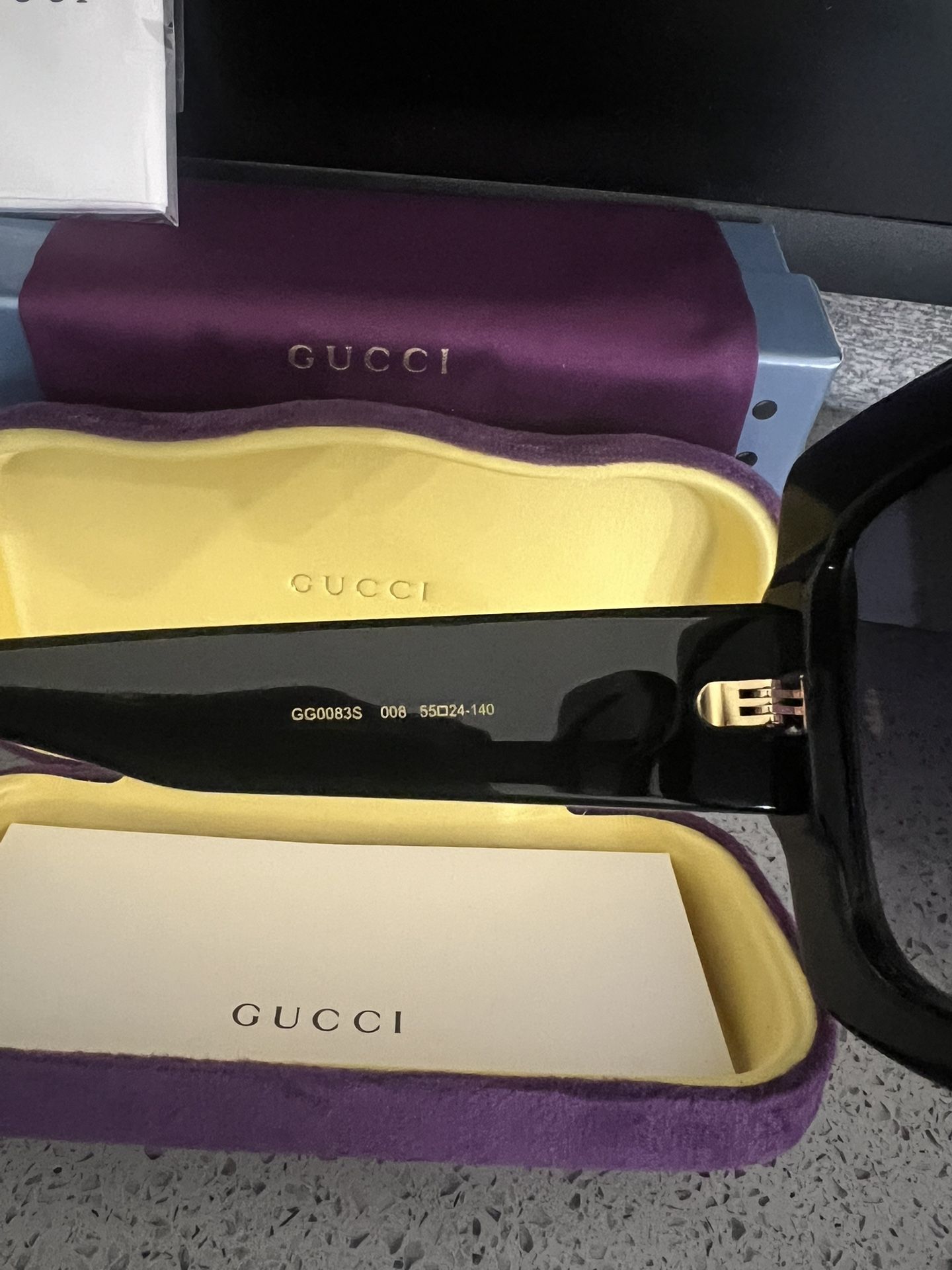 Gucci GG0083s Black Sunglasses New Gucci GG0083s Oversized Square Women Black Sunglasses main image 2