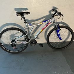 BICYCLE BIANCHY 21 SPEED SIZE 26 BRAND NEW