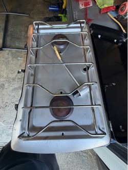 2 burner Coleman  tritón series