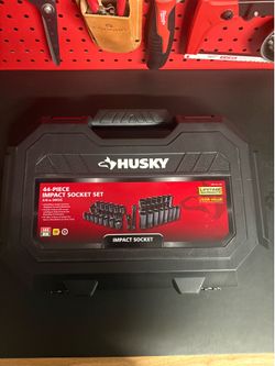 Husky 3/8” 44 Piece impact socket set Metric and SAE
