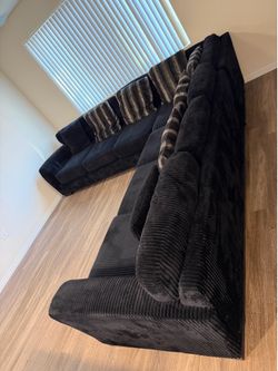 Sectional couch