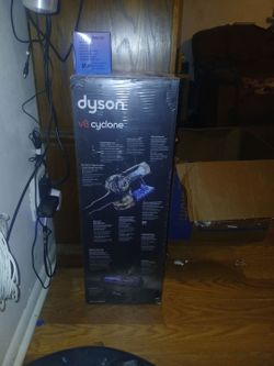 Dyson cyclone vacuum