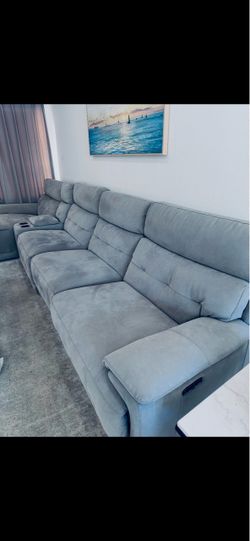 Couch 🛋️ For sale