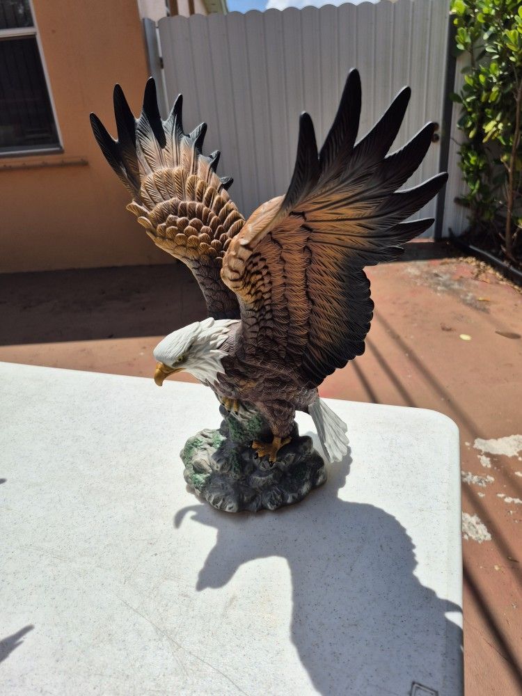 Eagle Statue