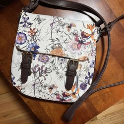 Butterfly Floral NWT Crossbody Bag Canvas/Vinyl Faux Leather Trim  
