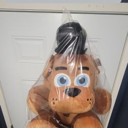 Five Nights at Freddy's 20” Classic Freddy Bear Plush 2025 Jazwares - JUMBO PLUSH in Hand