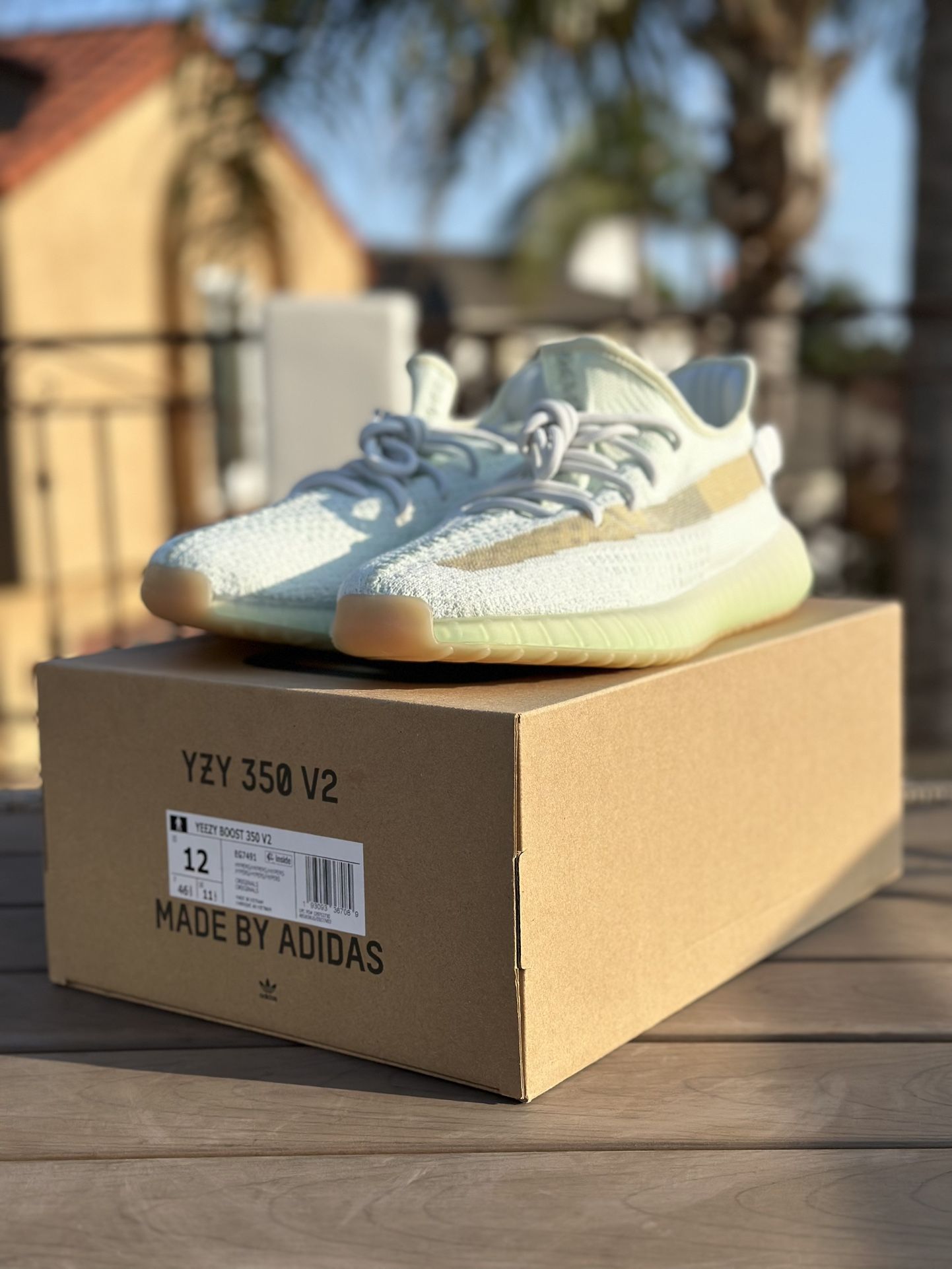 Brand New Yeezy boost 350 Hyperspace Size 12